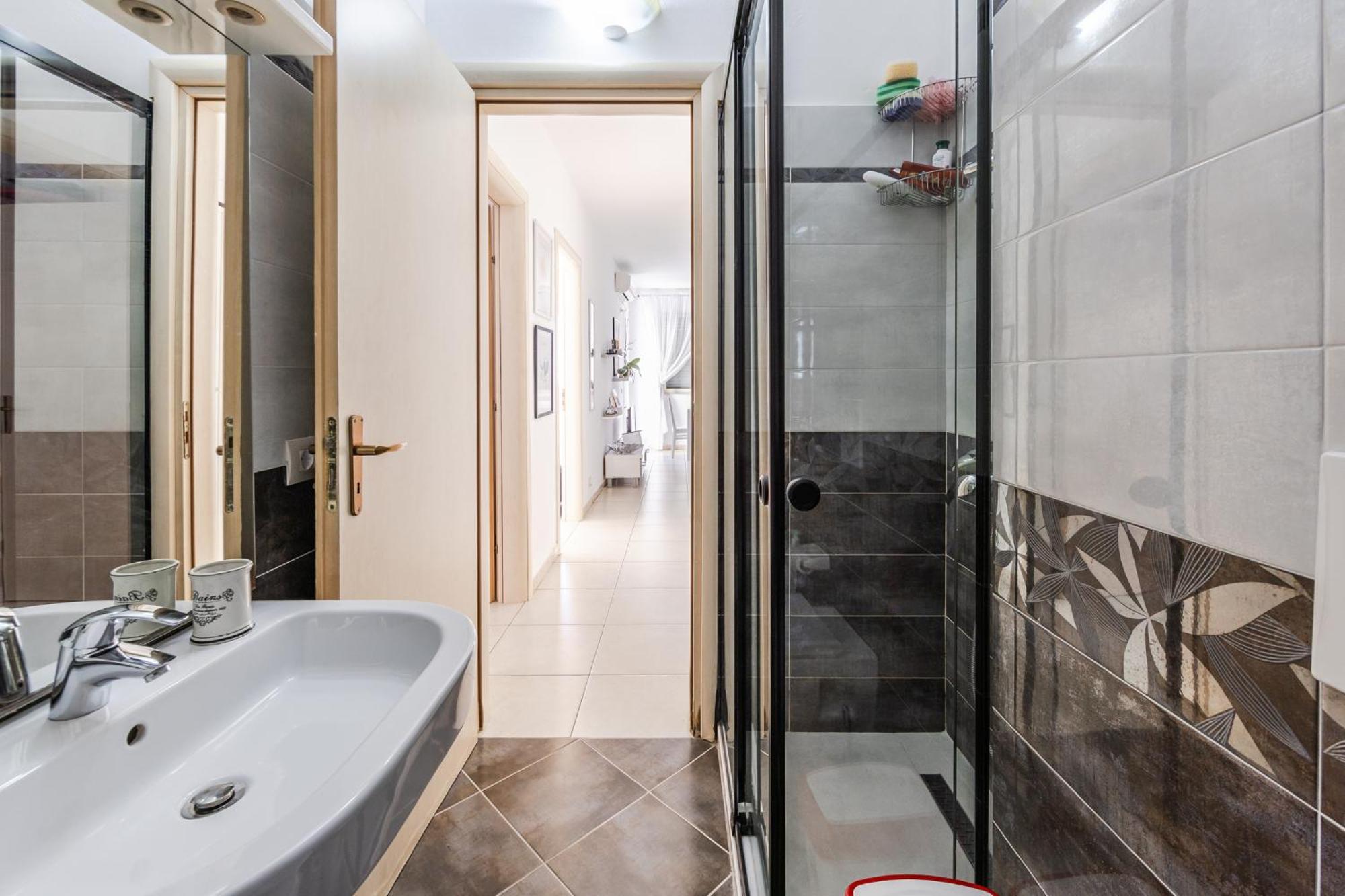 The Beachfront Apartment Дуррес Екстер'єр фото