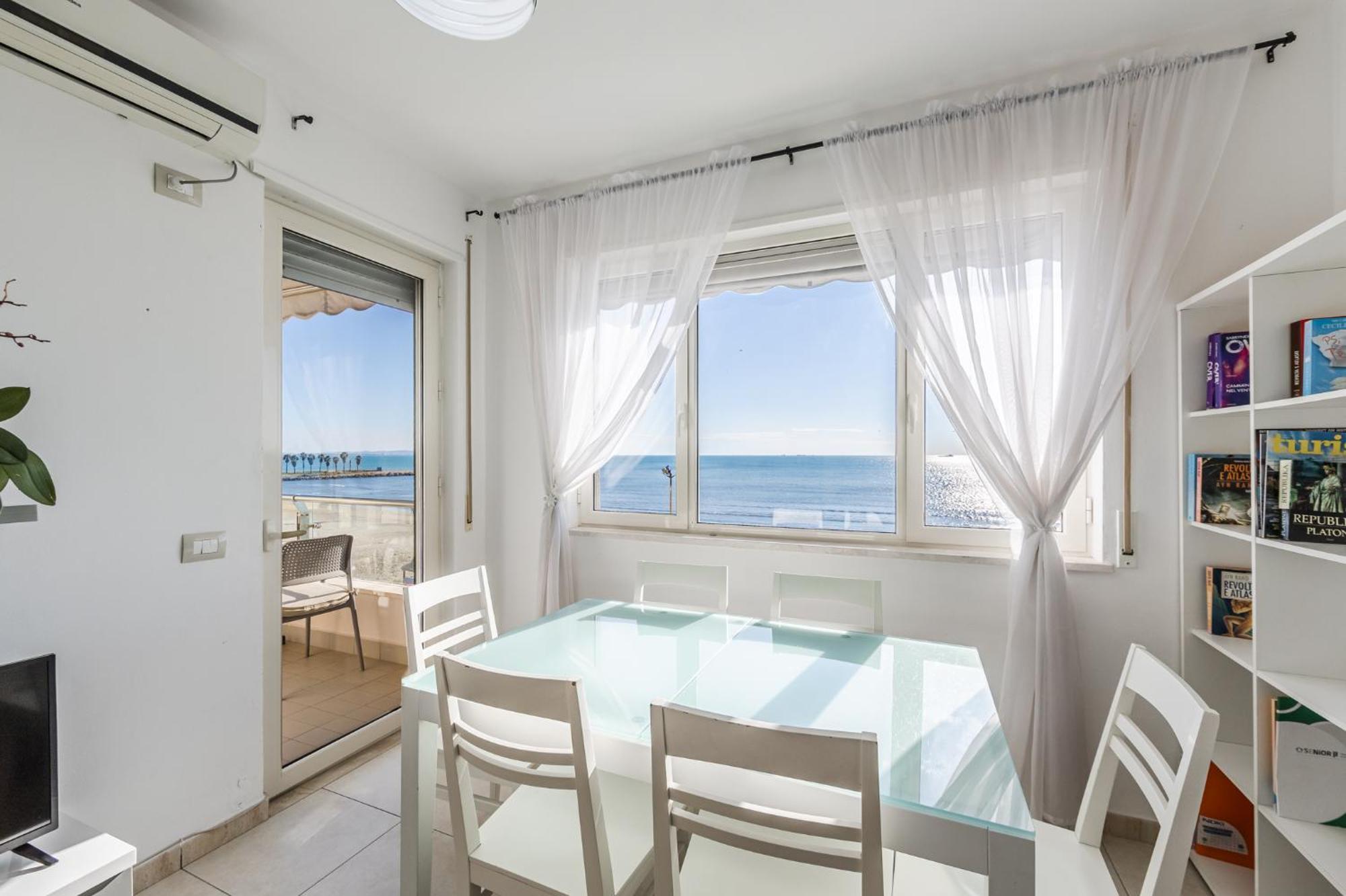 The Beachfront Apartment Дуррес Екстер'єр фото