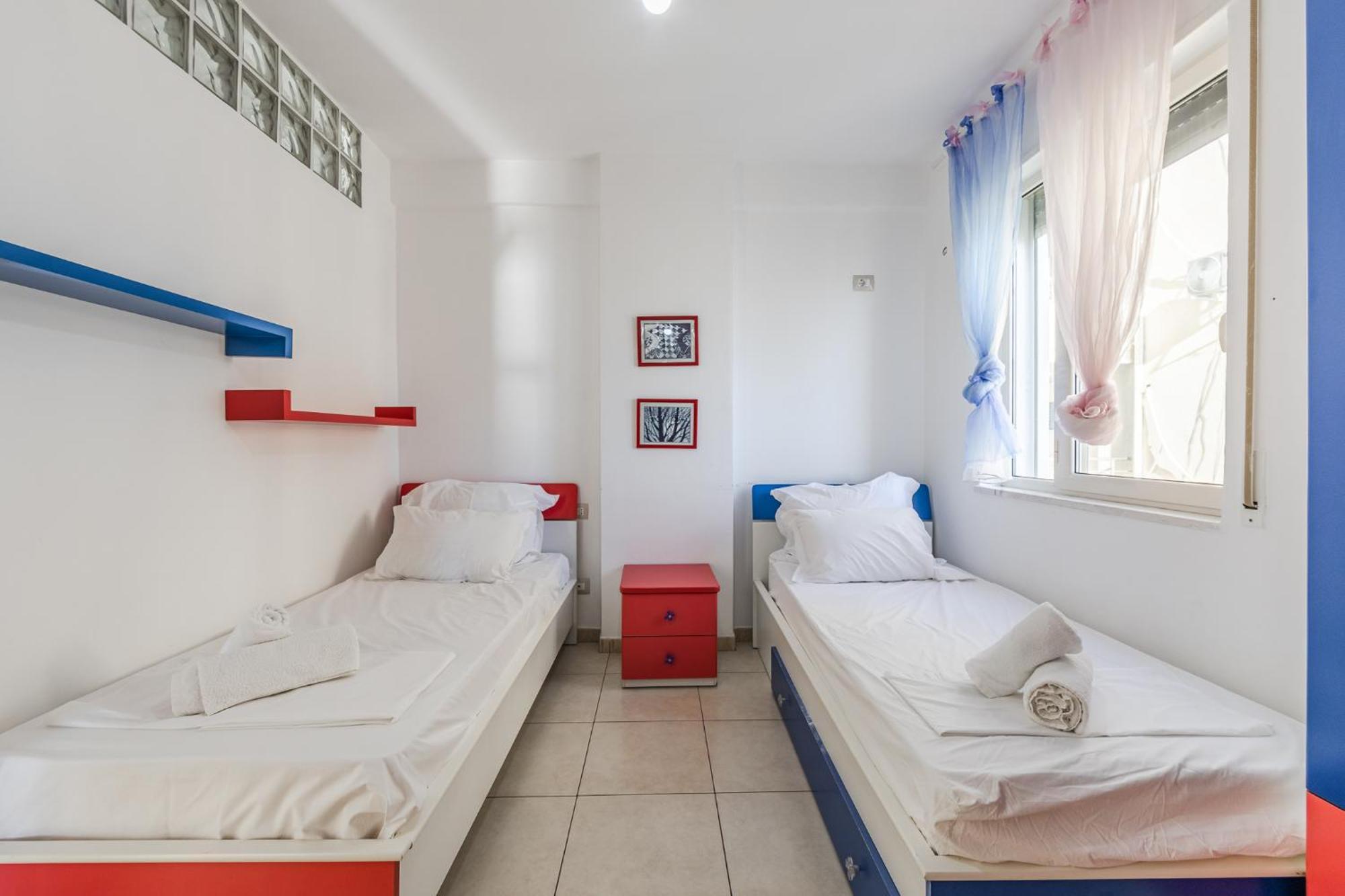 The Beachfront Apartment Дуррес Екстер'єр фото