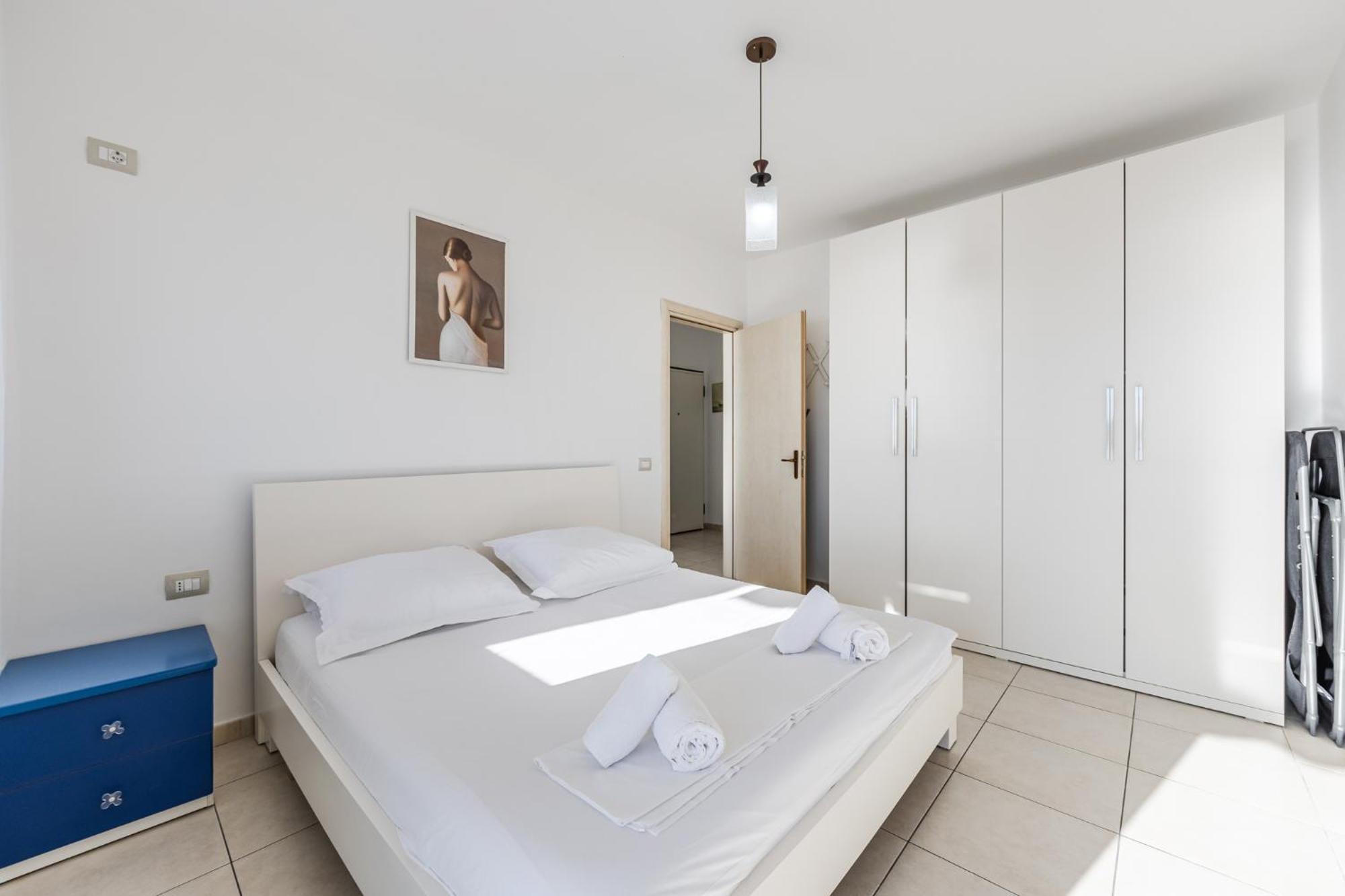 The Beachfront Apartment Дуррес Екстер'єр фото
